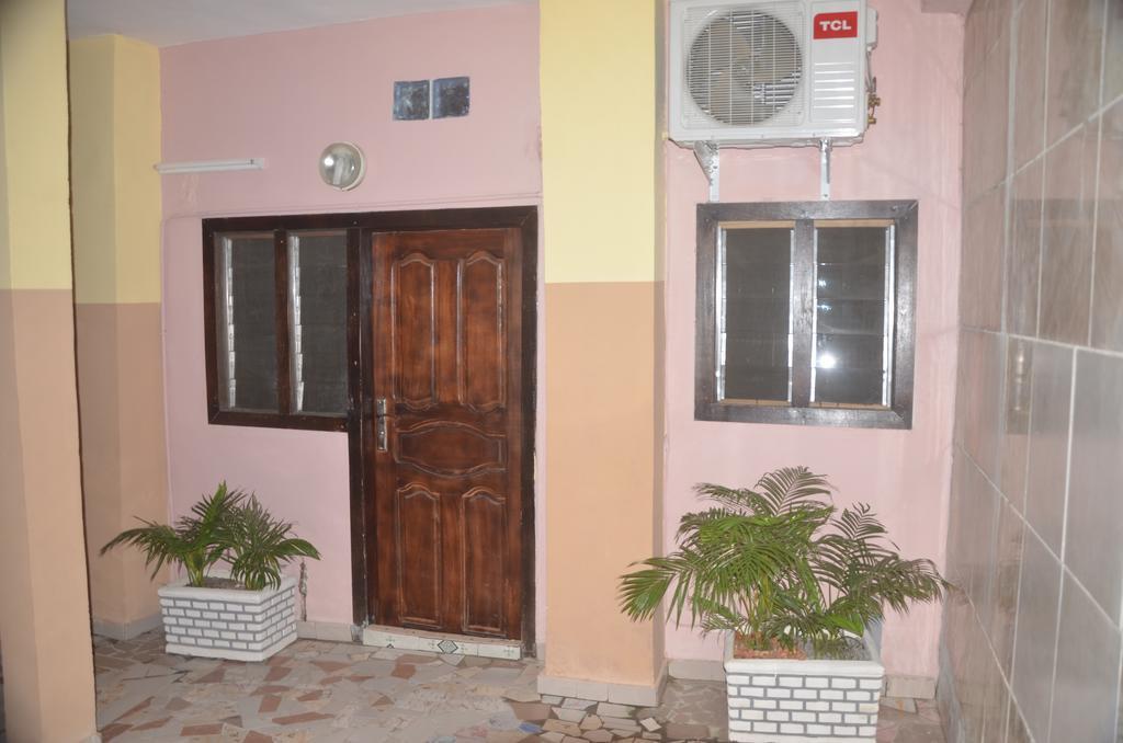 Hotel Lagrande-Vi Abiyán Habitación foto