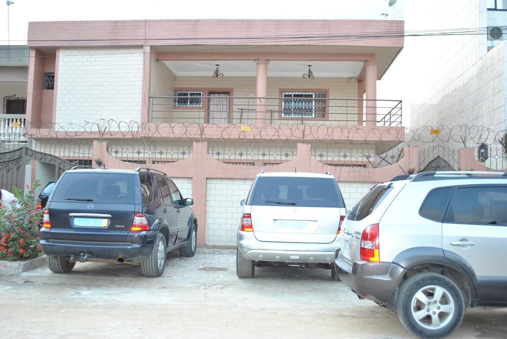 Hotel Lagrande-Vi Abiyán Exterior foto